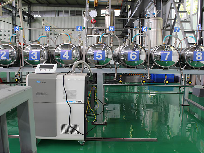 氦質(zhì)譜撿漏系統(tǒng)，可以..檢測鋼瓶泄漏情況